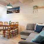 Zuza Holiday home Sianozety